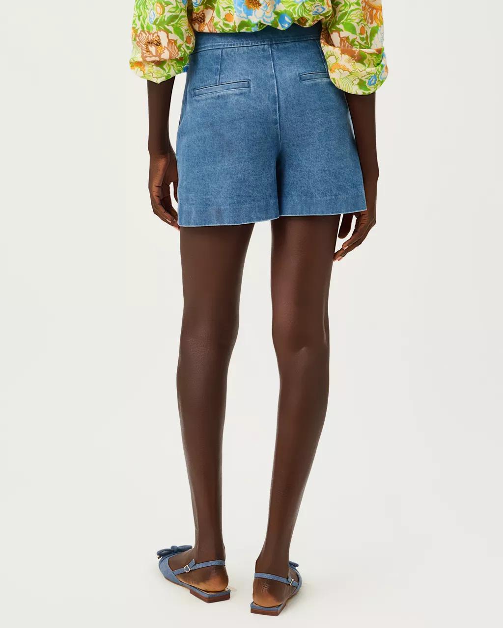 Lilly Pulitzer - 4" Sarissa Stretch Denim Short - Sympeony Wash