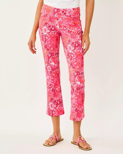 Lilly Pulitzer - UPF 50+ Luxletic 28" Corso Kick Flare Pant - Paradise Punch
